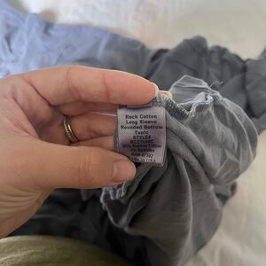 Rock Cotton Gray 3/4 length Sleeve Tunic. Fits like Small